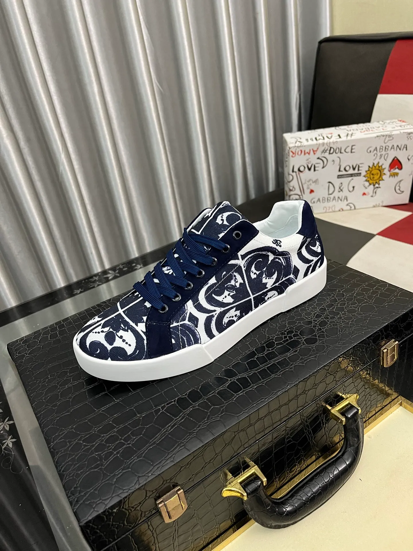 Men's men's shoes💰420⌚️⌚️【Dg～】couple casual shoes 2025z cabinet sales simultaneously 🔶Size: 35-46#️⃣ 🔷5 colors🔜The upper is made of multi-material splicing ➕Towel lining, comfortable and breathable, sole: original comfortable and wear-resistant outsole, ⚠️real thing📱photographed🎬real thing is better📢📢📢